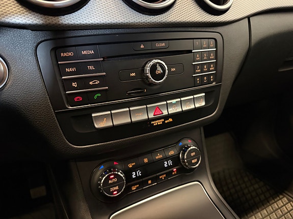 Mercedes-Benz B180 d 16 of 24