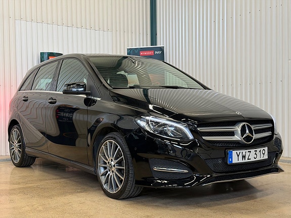 Mercedes-Benz B180 d 2 of 24