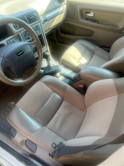 Volvo S70 4 of 6