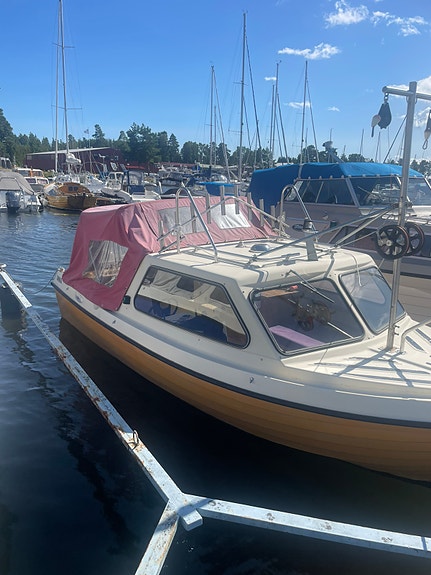 Ryds camping 570 trollingutrustad Suzuki 70 hk fyrtakt 2 of 8