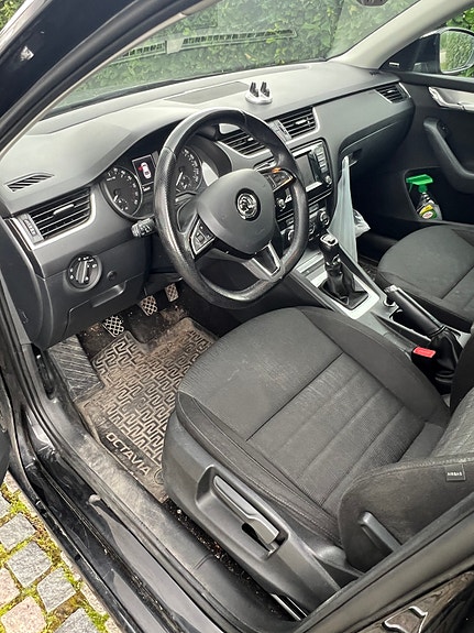 Skoda Octavia 4 of 6