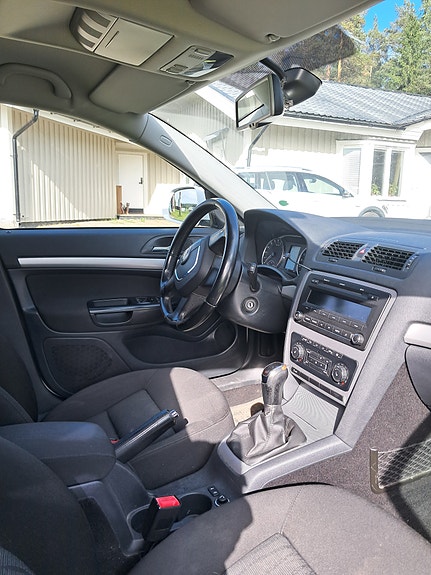 Skoda Octavia 8 of 8