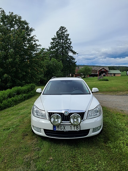 Skoda Octavia 5 of 8