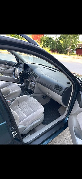 Volkswagen Golf IV 6 of 8