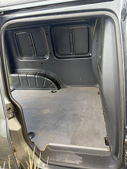 Volkswagen Caddy 8 of 8