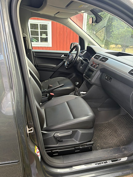 Volkswagen Caddy 6 of 8
