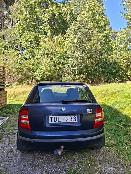Skoda Fabia 2 of 7