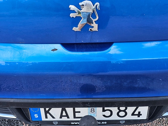 Peugeot 308 4 of 7