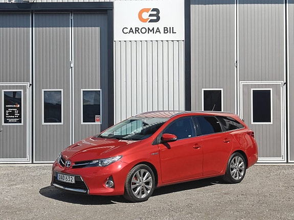 Toyota Auris 2 of 15