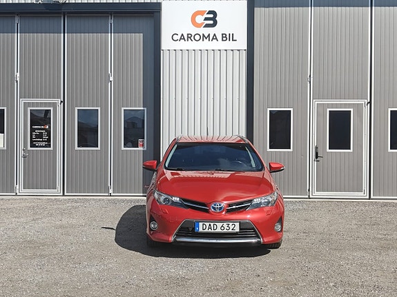 Toyota Auris 7 of 15