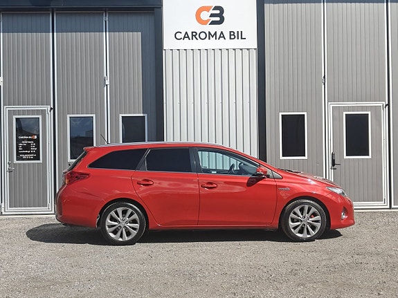 Toyota Auris 5 of 15