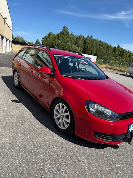 Volkswagen Golf VI 2 of 6