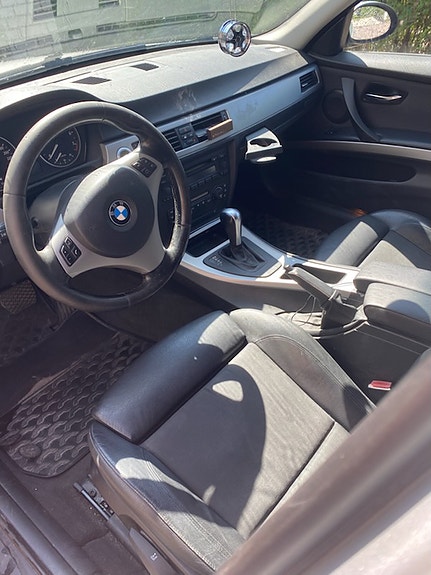 BMW 325i 6 of 6