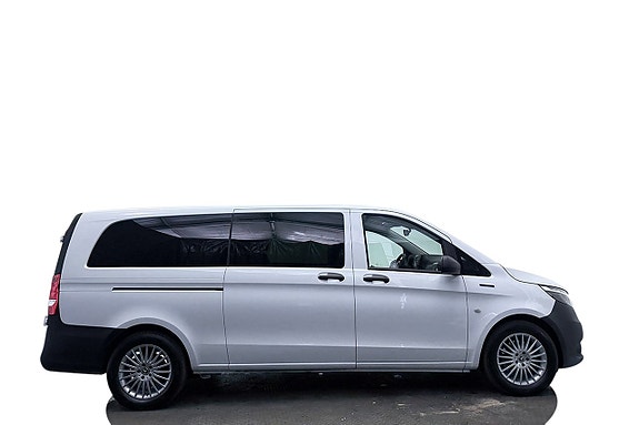 Mercedes-Benz eVito Tourer 6 of 28