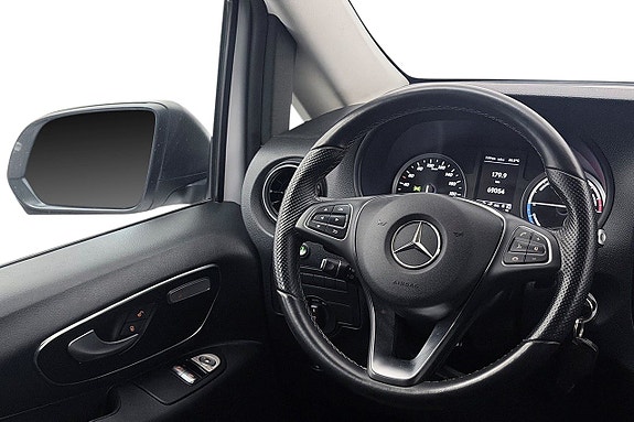 Mercedes-Benz eVito Tourer 15 of 28