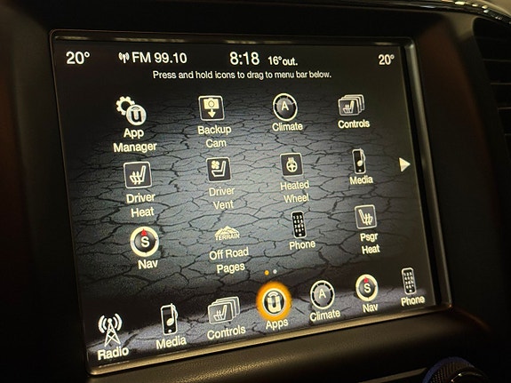 Jeep Grand Cherokee 17 of 23