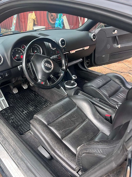 Audi TT 6 of 7