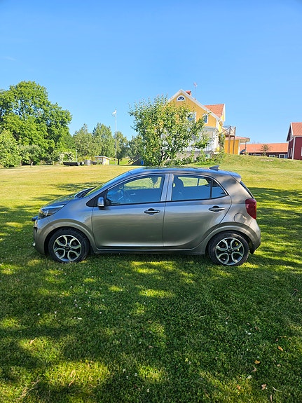 Kia Picanto 3 of 5