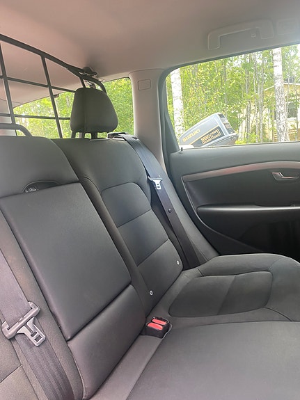 Volvo XC70 6 of 9