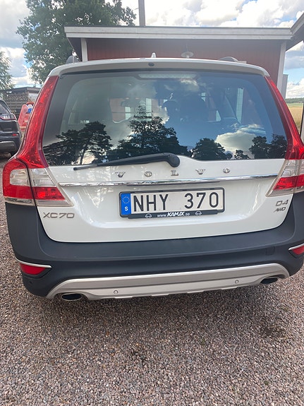 Volvo XC70 4 of 9
