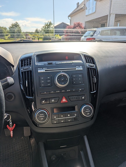 Kia Ceed 9 of 17