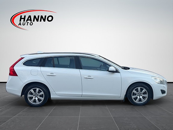 Volvo V60 6 of 30