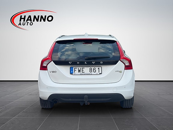 Volvo V60 4 of 30