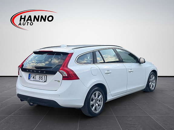 Volvo V60 5 of 30