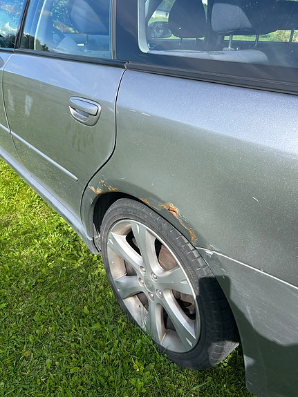 Subaru Legacy 10 of 11