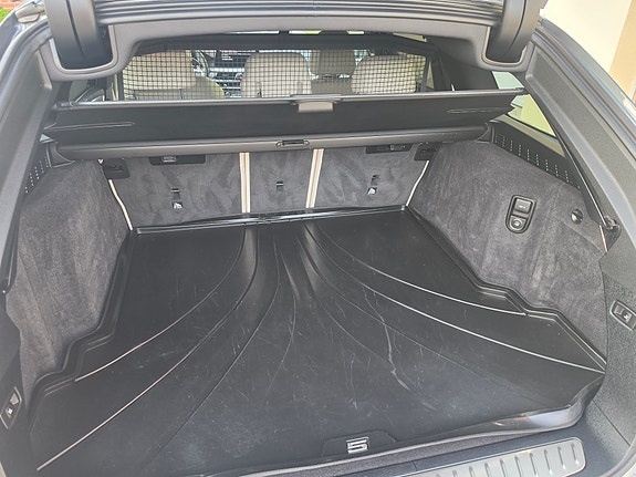 BMW 520d 14 of 15