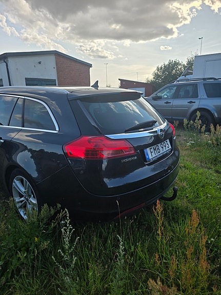 Opel Insignia 3 of 7