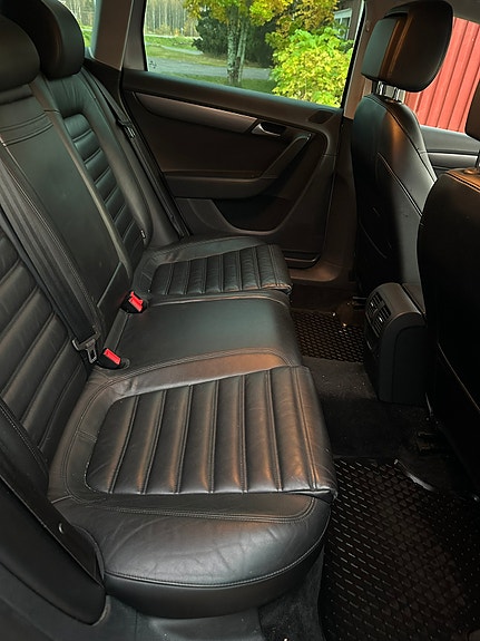 Volkswagen Passat 6 of 6