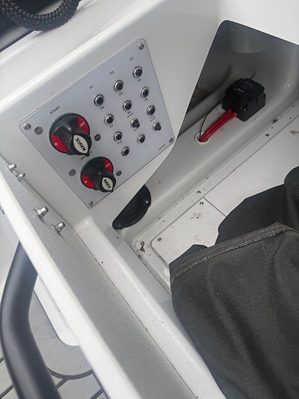 Finnmaster R6 med Yamaha 200 hk -22 4 of 23