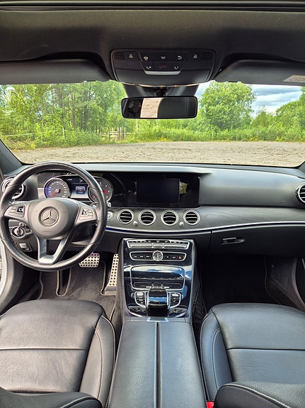 Mercedes-Benz E220 d 9 of 14