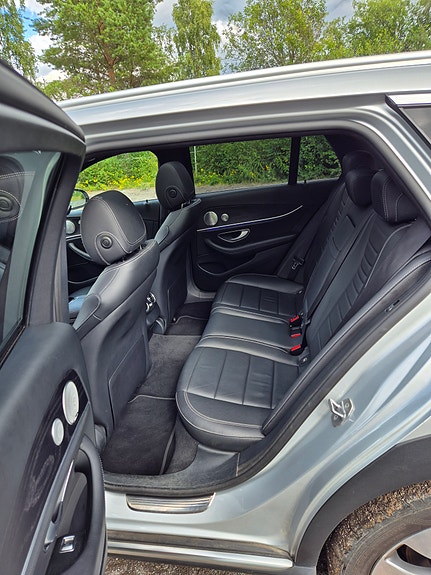 Mercedes-Benz E220 d 10 of 14