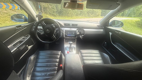 Volkswagen Passat 3 of 5