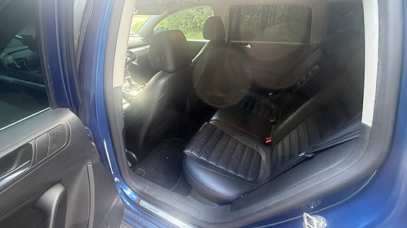 Volkswagen Passat 4 of 5
