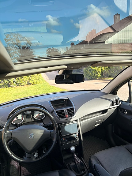 Peugeot 207 10 of 12