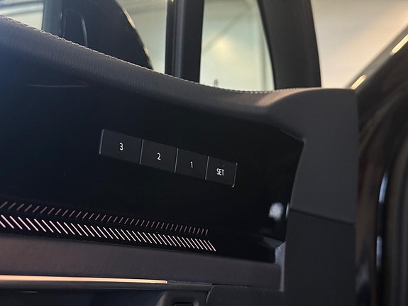 Volkswagen Touareg 19 of 20