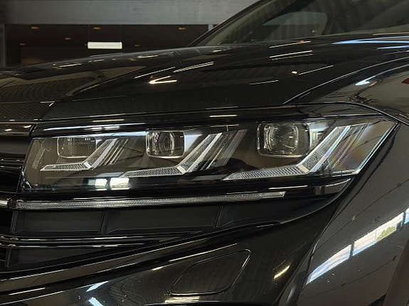 Volkswagen Touareg 10 of 20