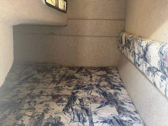 Sea Ray sundancer 240 fullutrustad!!!ny motor o drev o bogpr 8 of 12