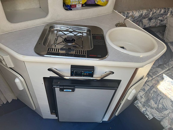 Sea Ray sundancer 240 fullutrustad!!!ny motor o drev o bogpr 6 of 12
