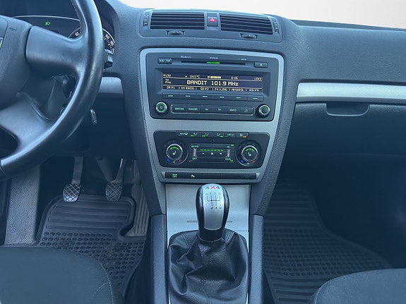 Skoda Octavia 24 of 30