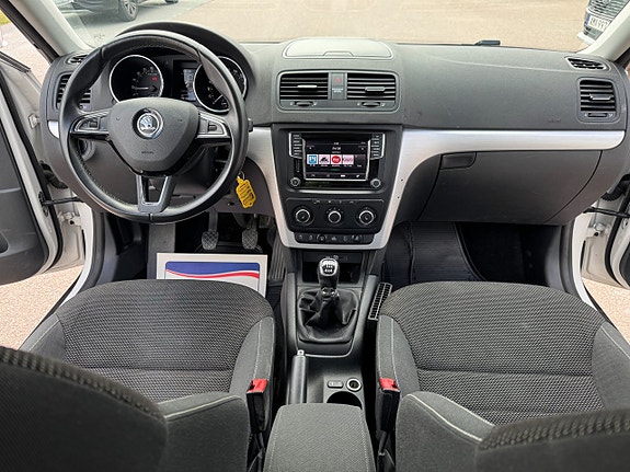 Skoda Yeti Outdoor 7 of 16