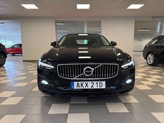Volvo V90 3 of 23