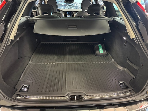 Volvo V90 16 of 23