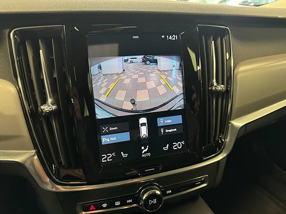 Volvo V90 10 of 23