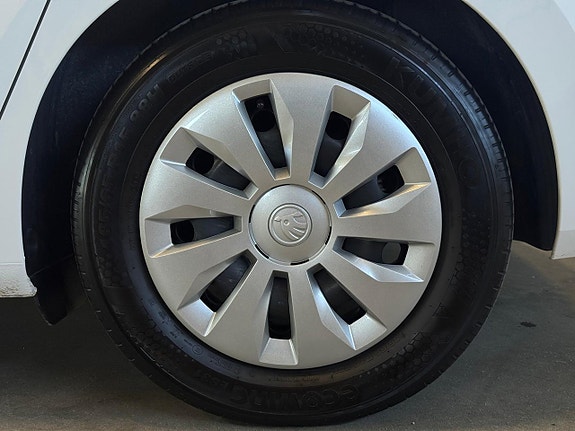 Skoda Fabia 9 of 17