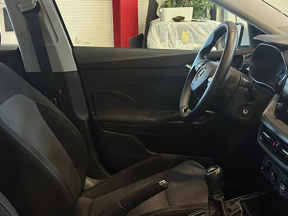 Skoda Fabia 12 of 17