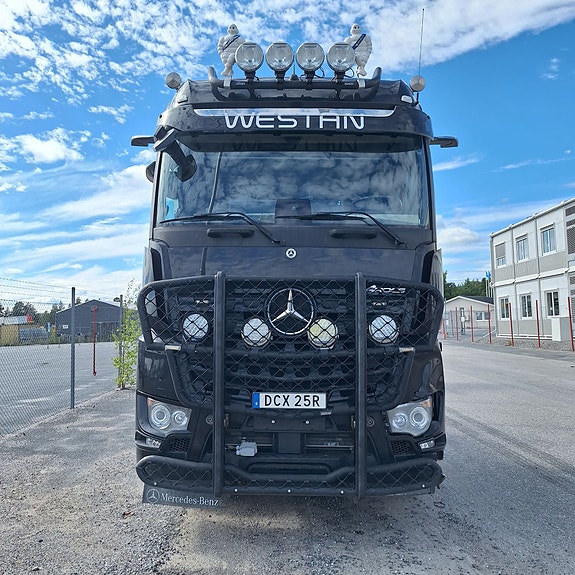 Mercedes-Benz Arcos 3263 6 of 9
